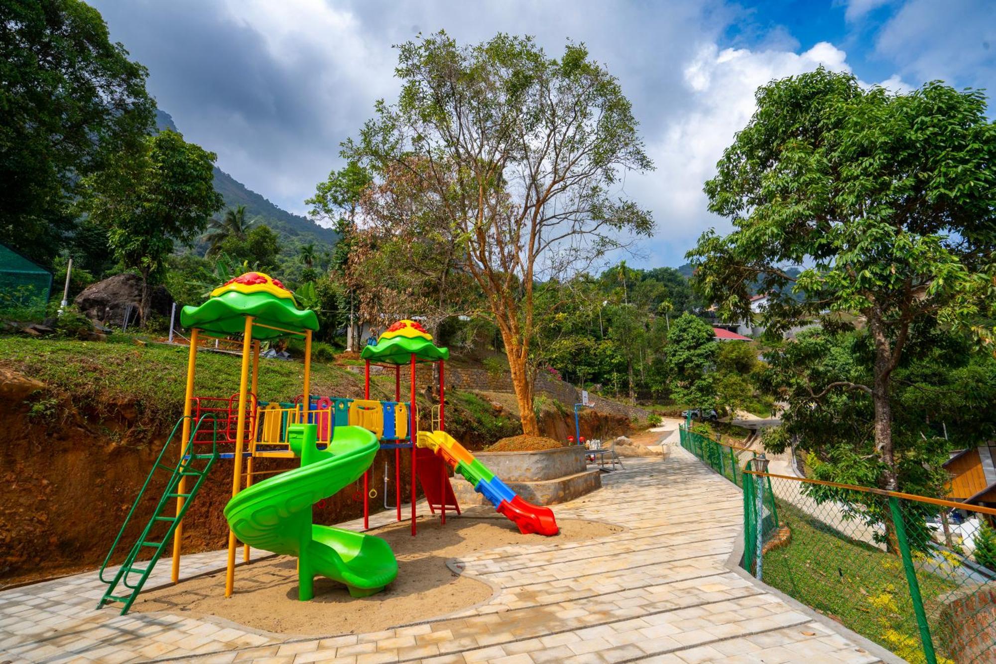 Karimb Resorts Vallikavungal Exterior foto
